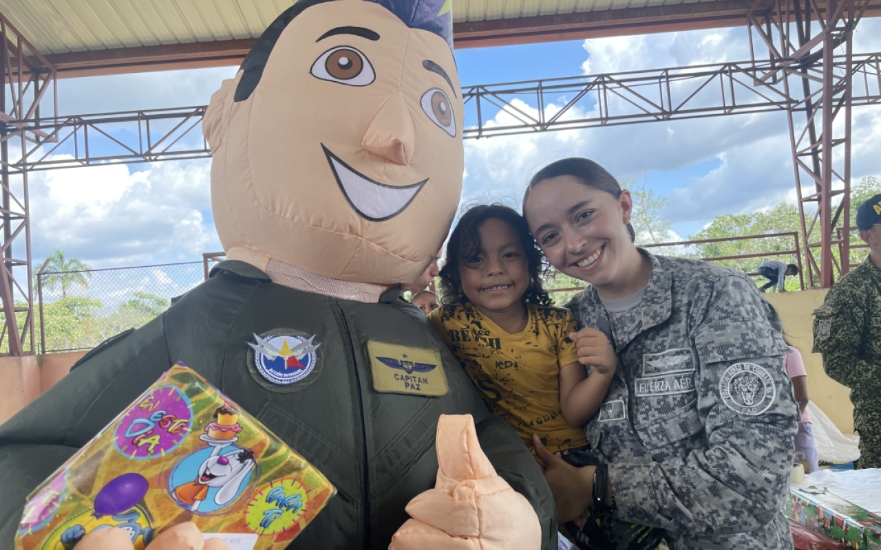 La Operación Gratitud inicia alegrando a las familias de Caquetá 