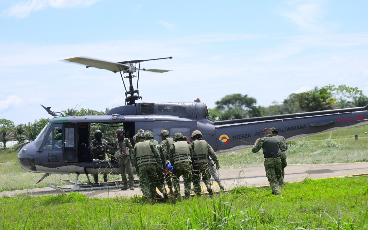 Exitosos traslados aeromédicos permitieron salvar la vida de tres hombres en Caquetá