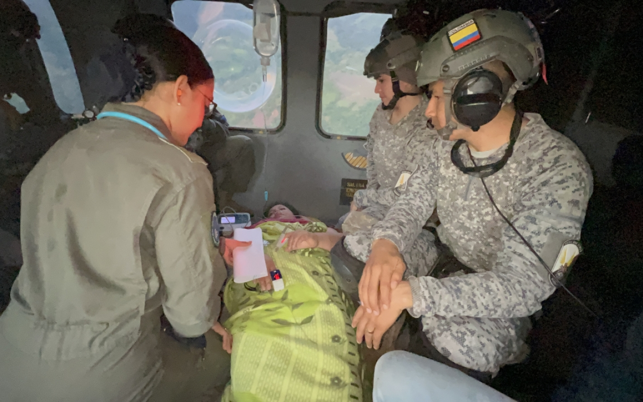 Evacuación aeromédica humanitaria salva la vida de mujer de El Calvario, Meta