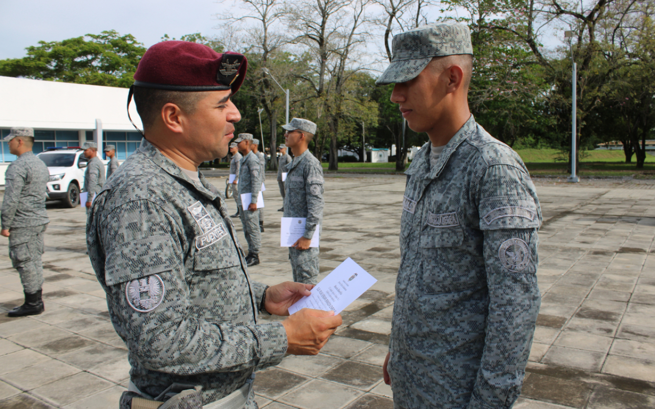 Treinta y un soldados culminaron su servicio militar satisfactoriamente en Puerto Salgar, Cundinamarca