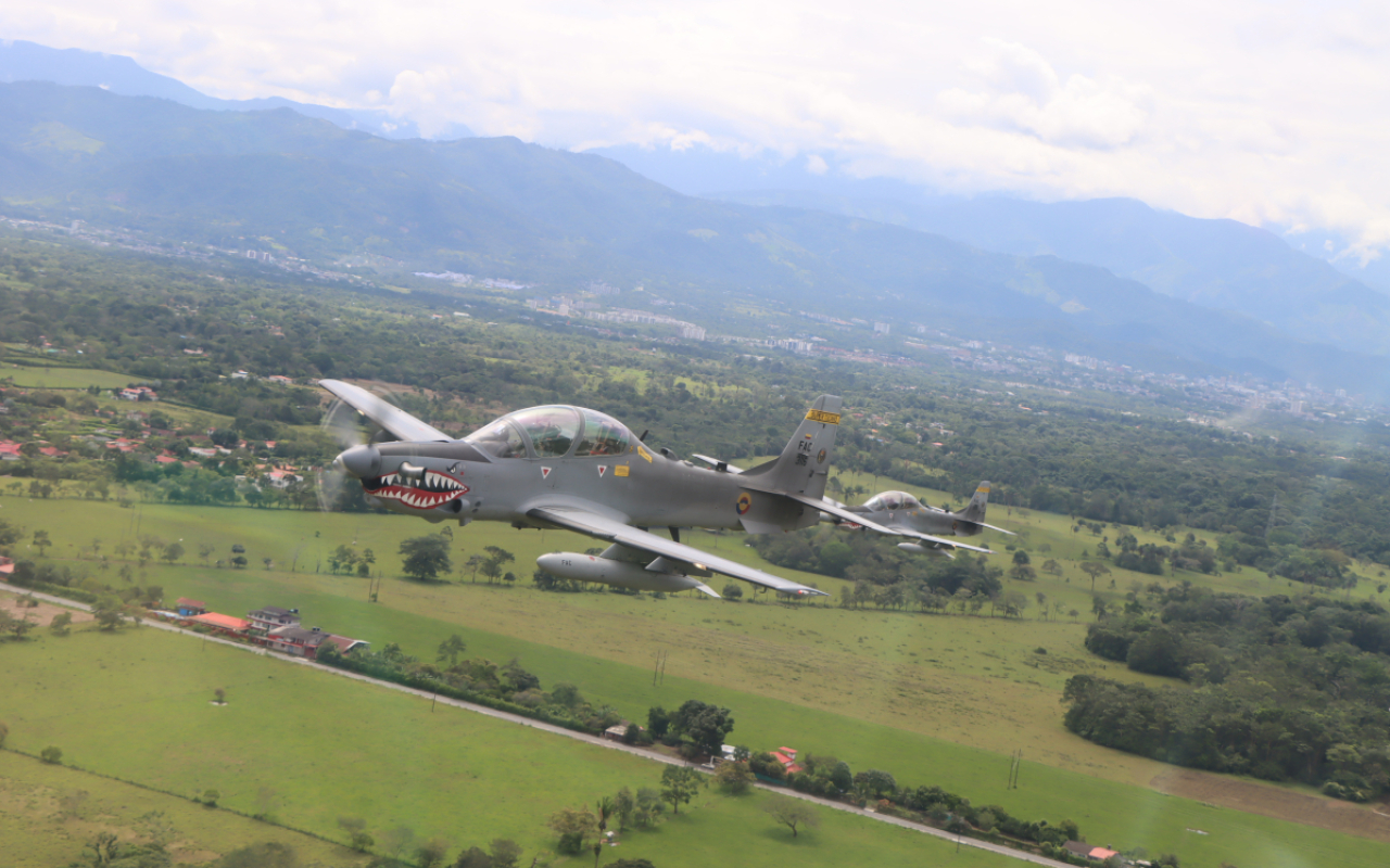 Villavicencio exaltó labor de la Fuerza Aérea
