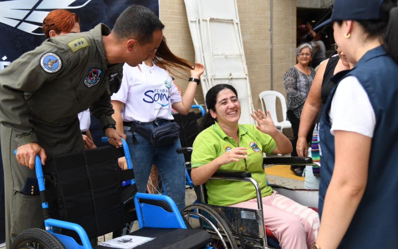 Habitantes de Cocorná recibieron servicios médicos gratuitos gracias a la Fuerza Aérea 