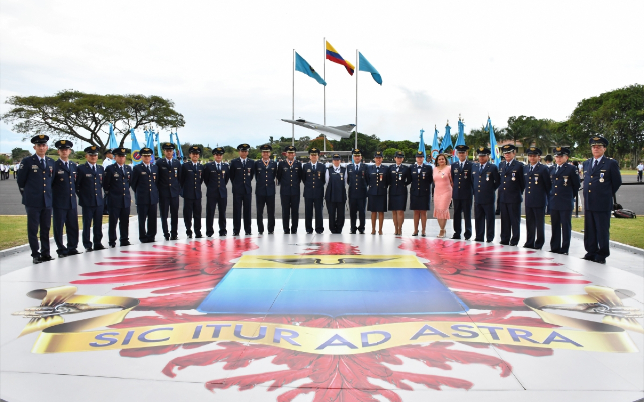 Ceremonia militar en conmemoración al décimo aniversario del Comando Aéreo de Combate No.7