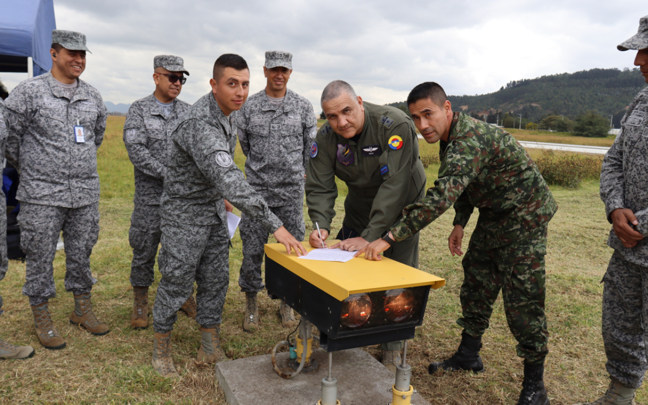 Colombia marca un hito en la aviación de estado 