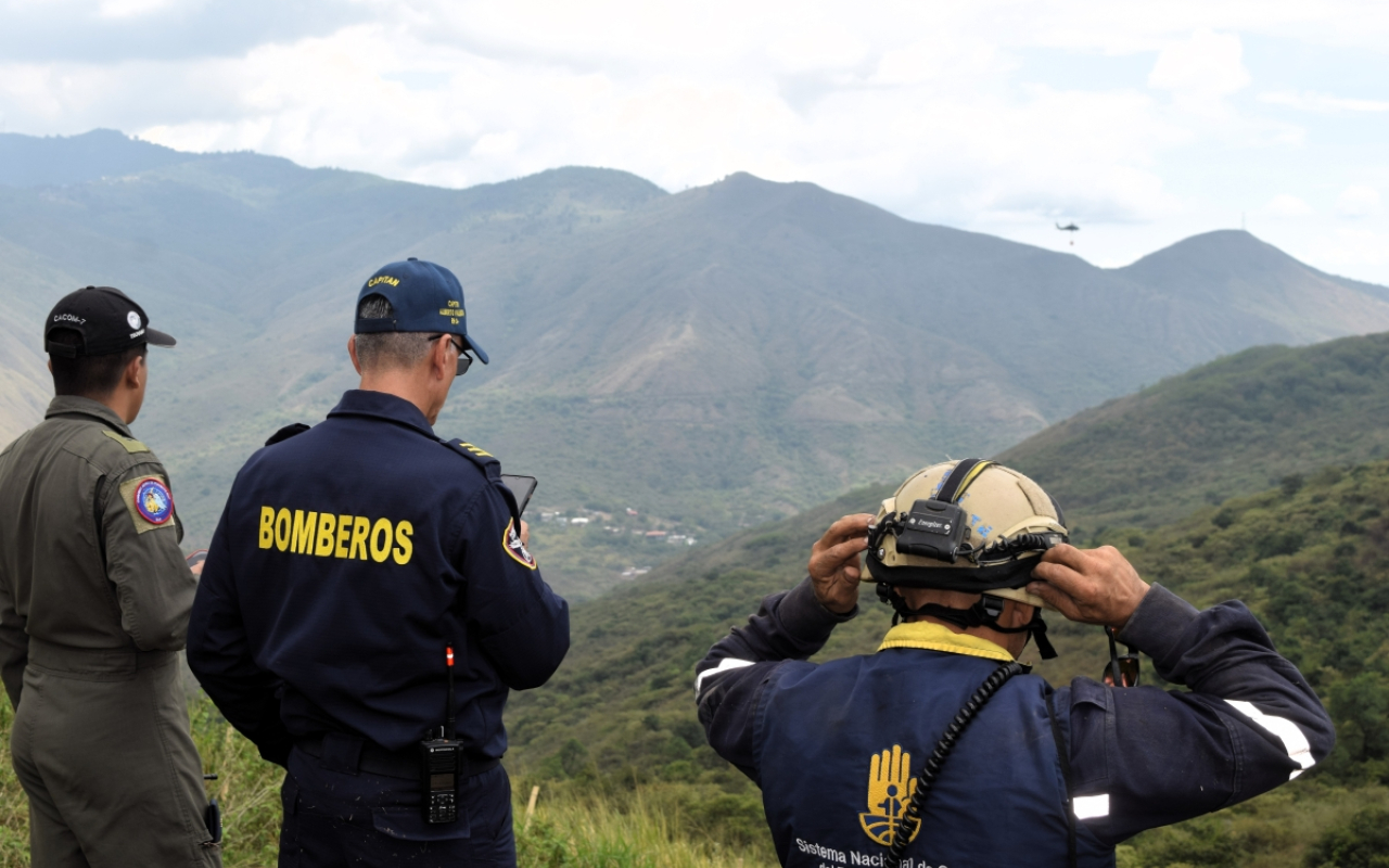 Controlado incendio forestal en Yumbo, Valle del Cauca