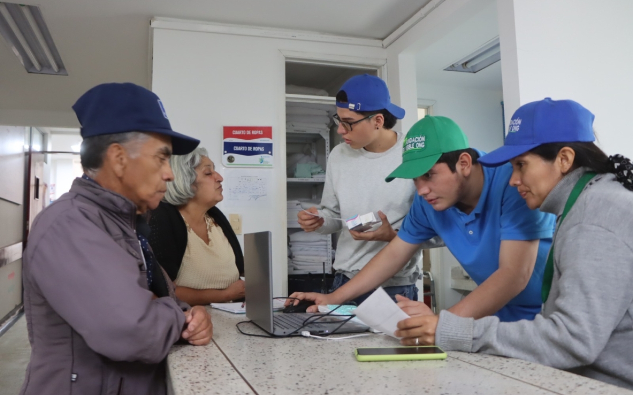 Municipio de El Calvario recibe atención médica gracias a su Fuerza Aeroespacial Colombiana