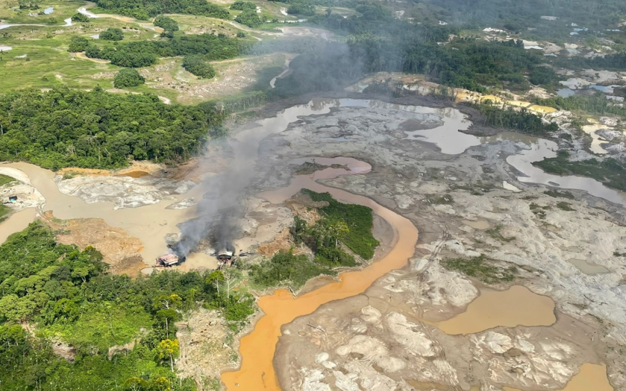 Operación contra minería ilegal en Chocó, debilita finanzas del Clan del Golfo Operación contra minería ilegal en Chocó, debilita finanzas del Clan del Golfo