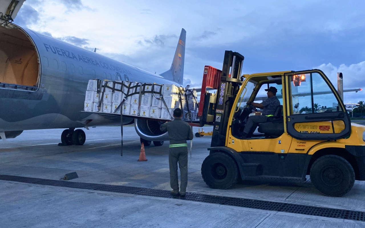 Ayudas humanitarias llegaron al archipiélago en aeronaves de su Fuerza Aeroespacial, ante posibles precipitaciones en temporada de huracanes