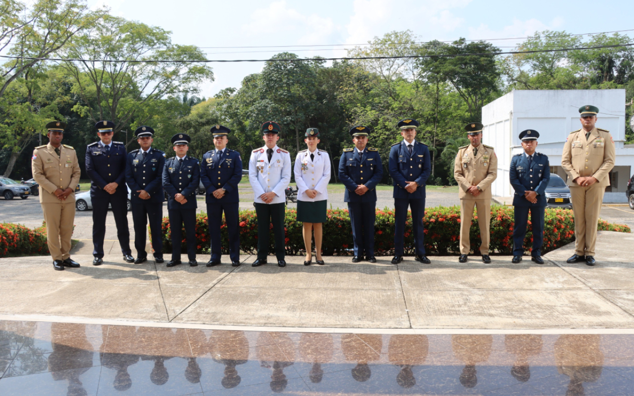 Oficial de Paraguay Inicia Curso de TH 67 fortaleciendo sus habilidades como piloto