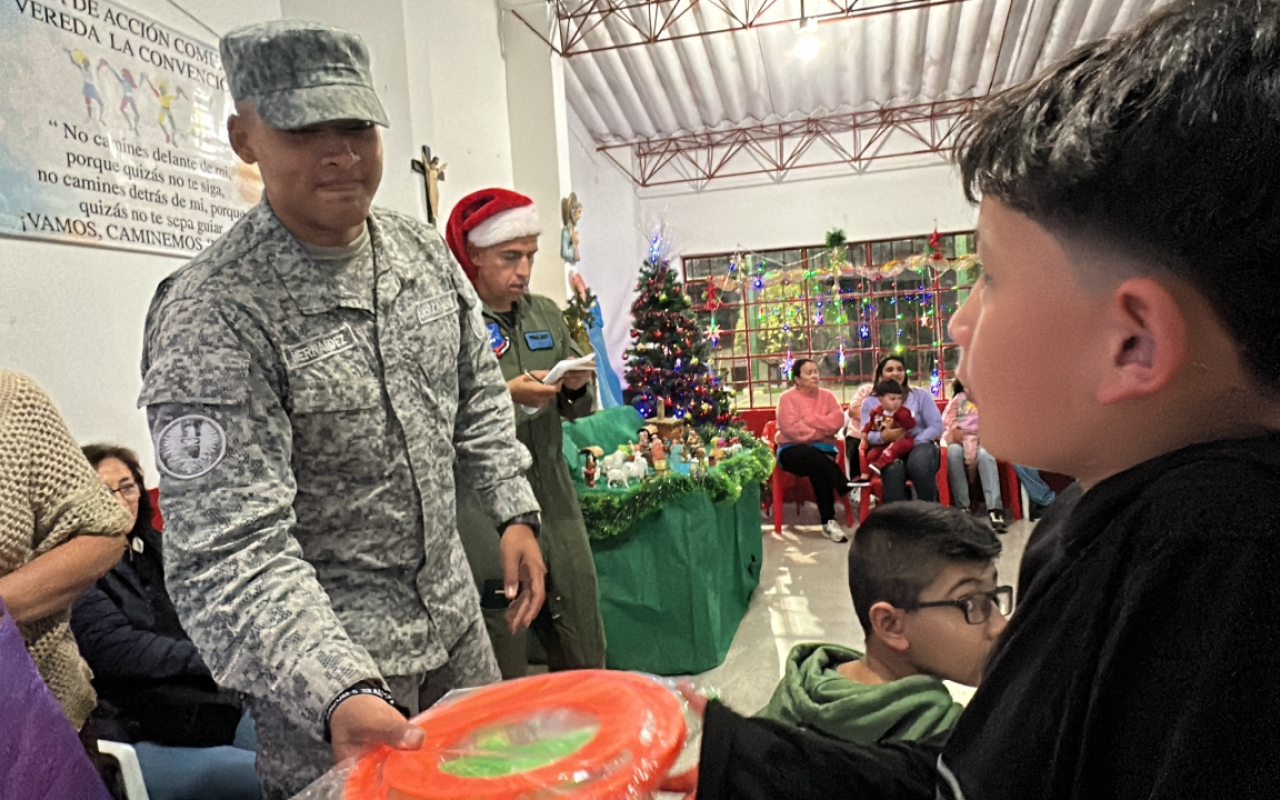 Operación Gratitud llegó a Antioquia para alegrar la navidad de más de 400 niños y niñas 