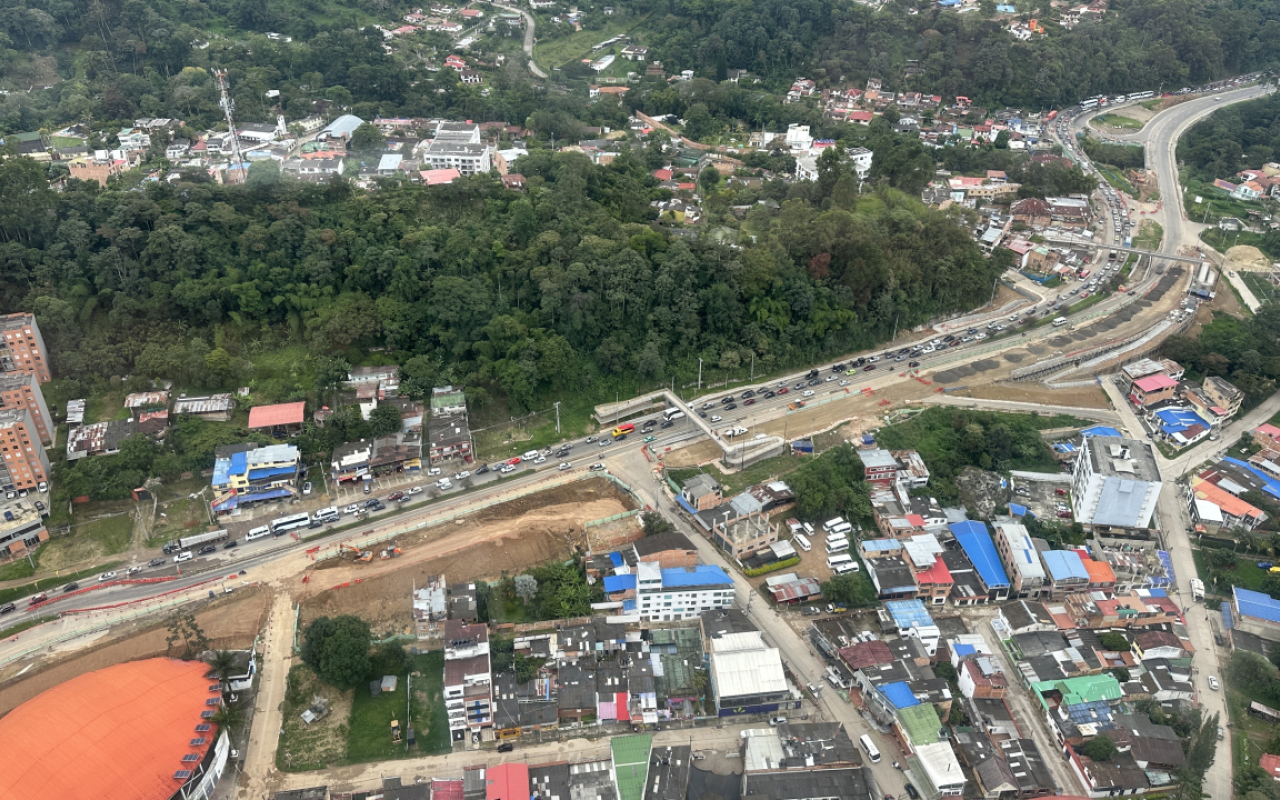 Operaciones de seguridad aérea son implementadas durante el puente festivo