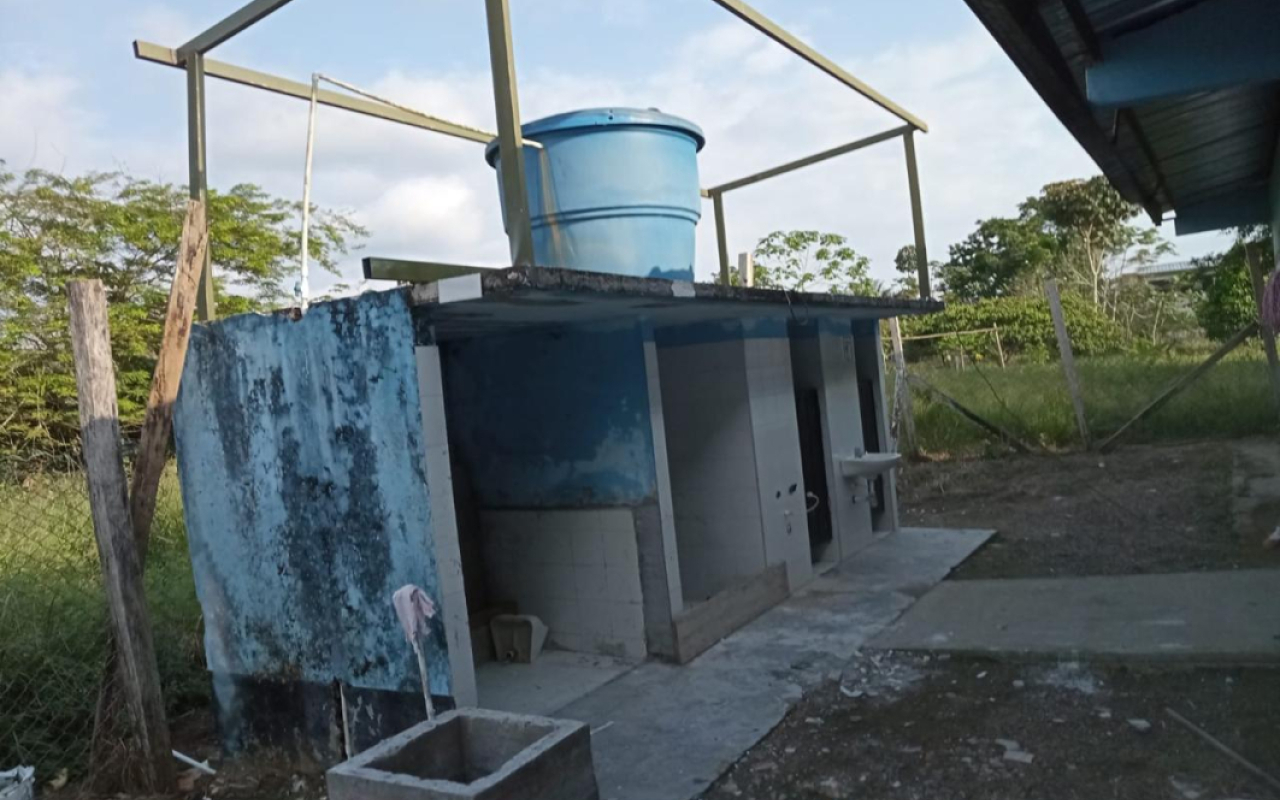 Construyendo futuro: Mejoras en instalaciones educativas y deportivas en Solano, Caquetá