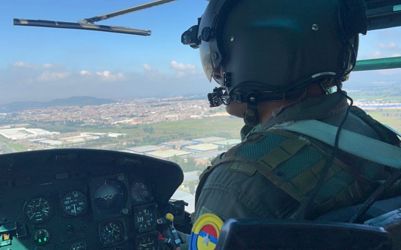 En estas fiestas su Fuerza Aeroespacial custodia la seguridad de los colombianos