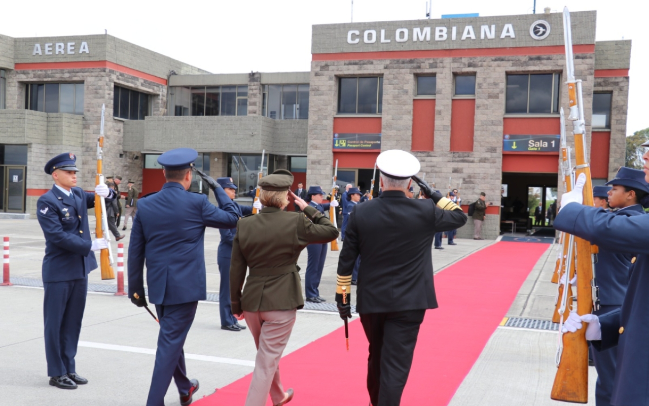 General Laura J. Richardson, Comandante del Comando Sur de EE.UU. visita Colombia