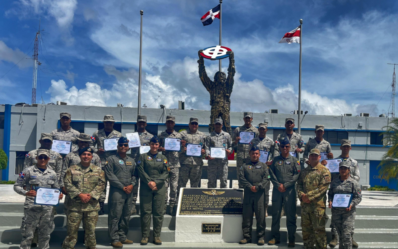 Finaliza curso básico de Defensa Aérea en República Dominicana