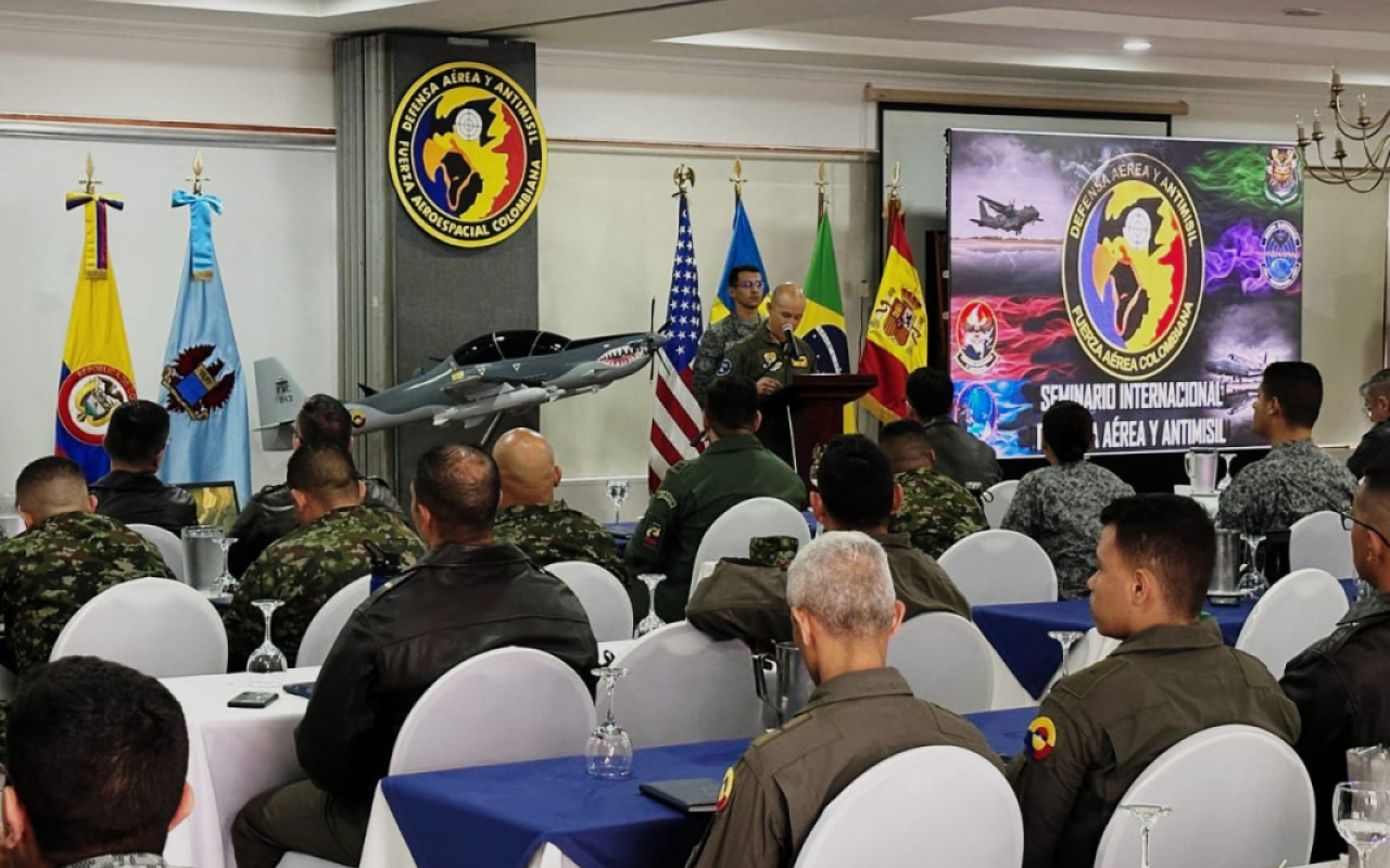 Seminario Internacional de Defensa Aérea: Escenario para fortalecer el control del espacio aéreo