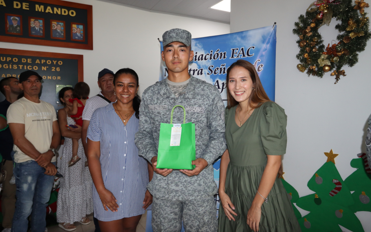 La Macarena recibió mensaje de navidad con su Fuerza Aeroespacial