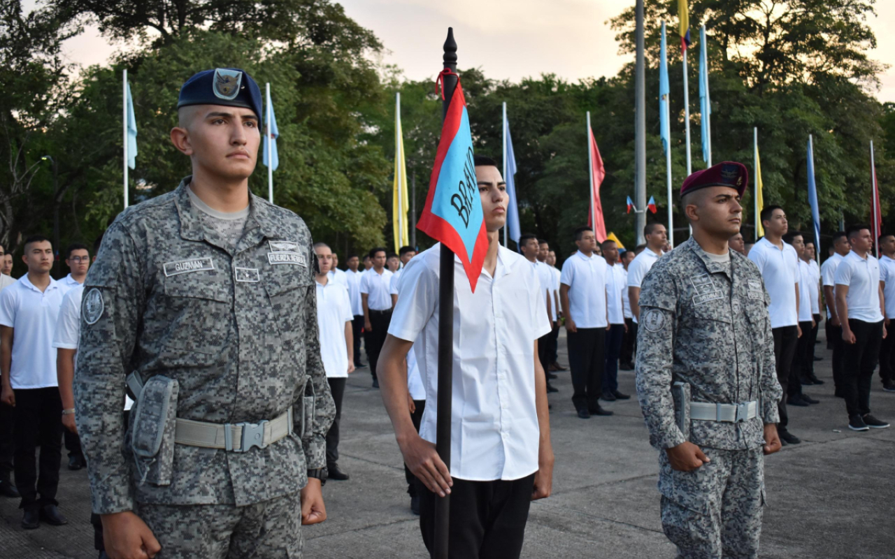 Ingreso del Escuadrón Alfa: el primer curso de Soldados Profesionales de la Fuerza Aérea Colombiana