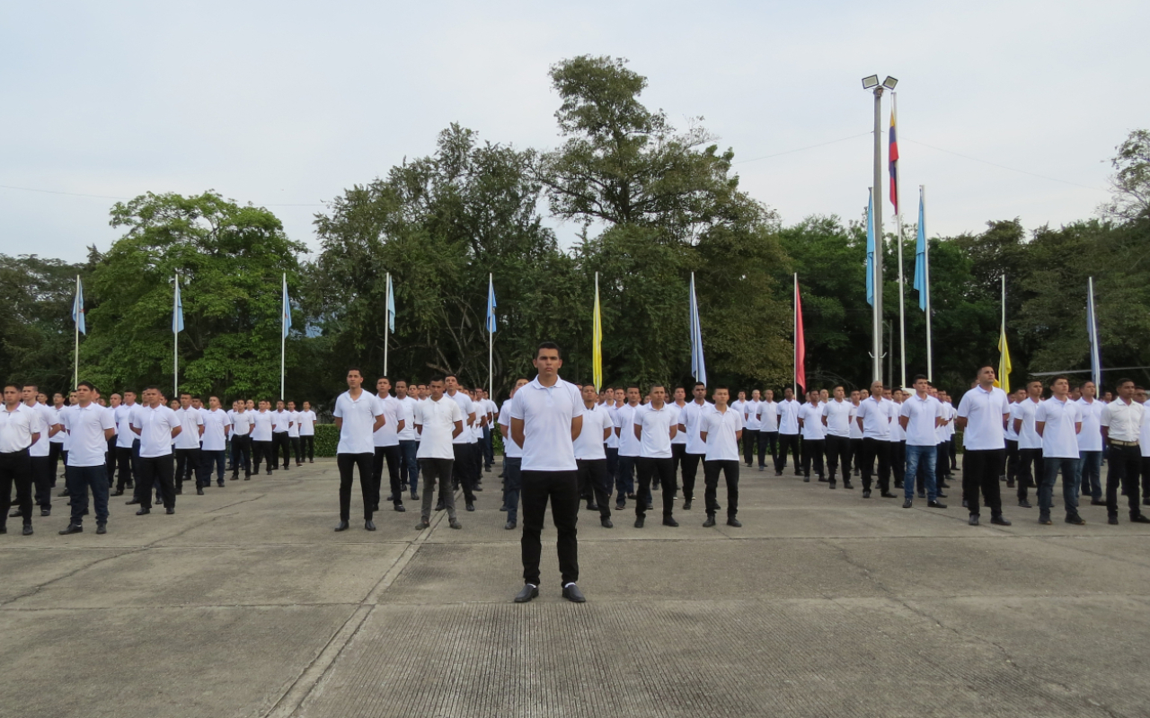   Ingresó el segundo curso de Soldados Profesionales de la Fuerza Aeroespacial Colombiana