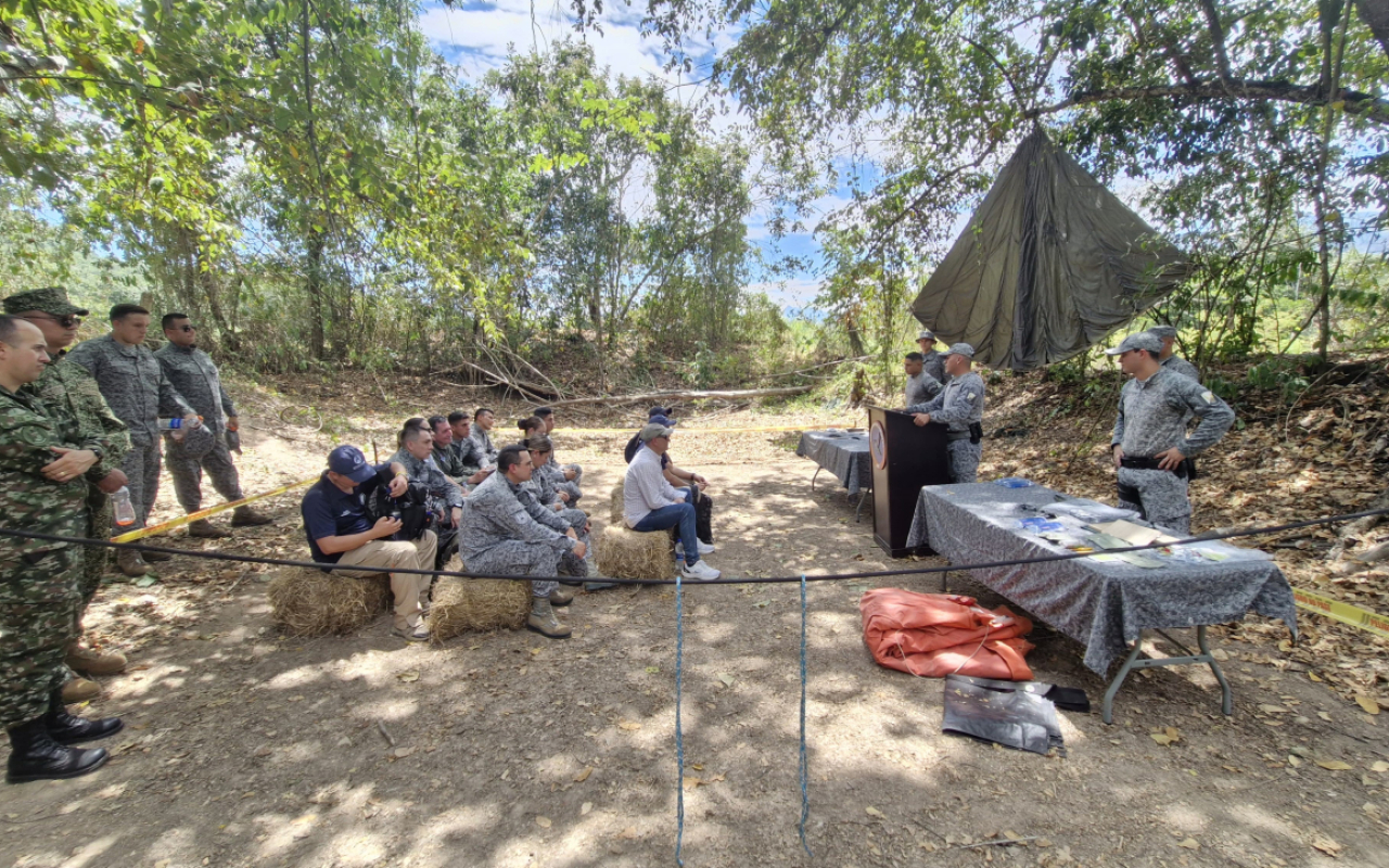 Taller de reentrenamiento en investigación de accidentes aéreos refuerza la seguridad operacional