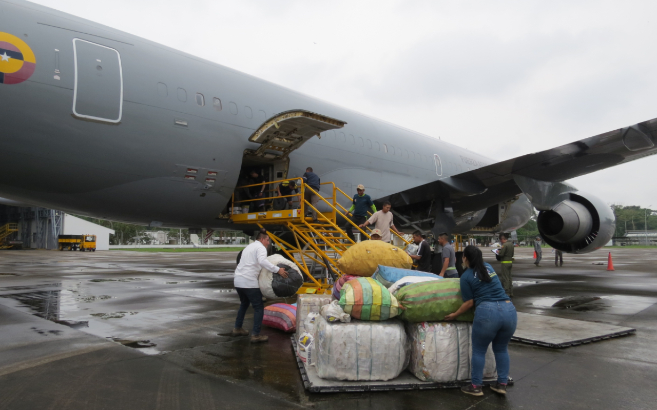 Proyecto social y ambiental en Amazonas es apoyado por su Fuerza Aérea