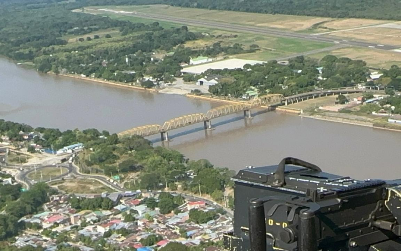 Tripulaciones garantizan desde el aire, seguridad de los viajeros en época navideña