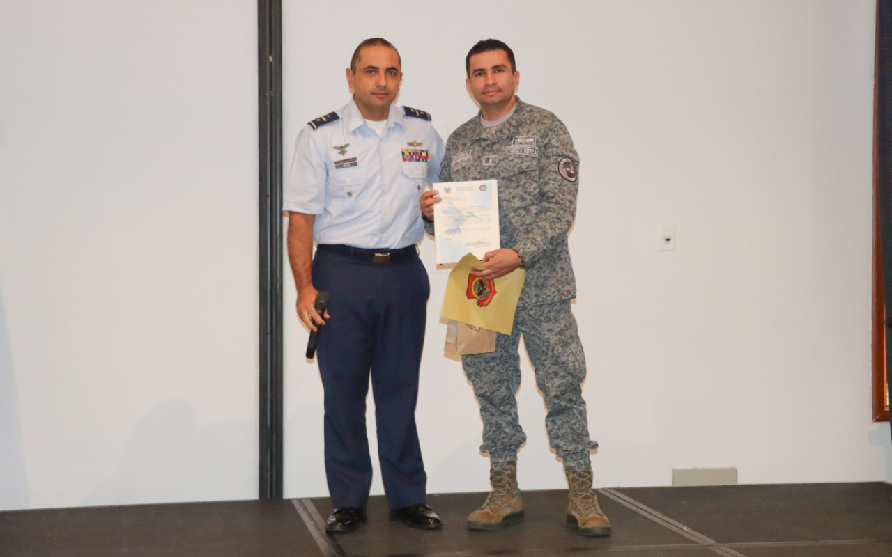 VII Congreso Internacional: Transformando la Instrucción y el entrenamiento de Ala Rotatoria
