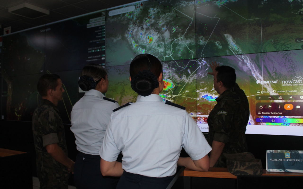 Fortalecimiento de cooperación en asuntos meteorológicos con la Fuerza Aérea Brasilera