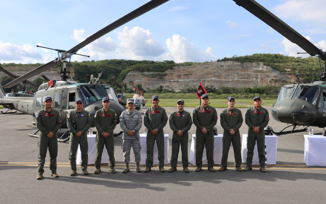 Cinco nuevos Pilotos Militares avanzan a la siguiente fase