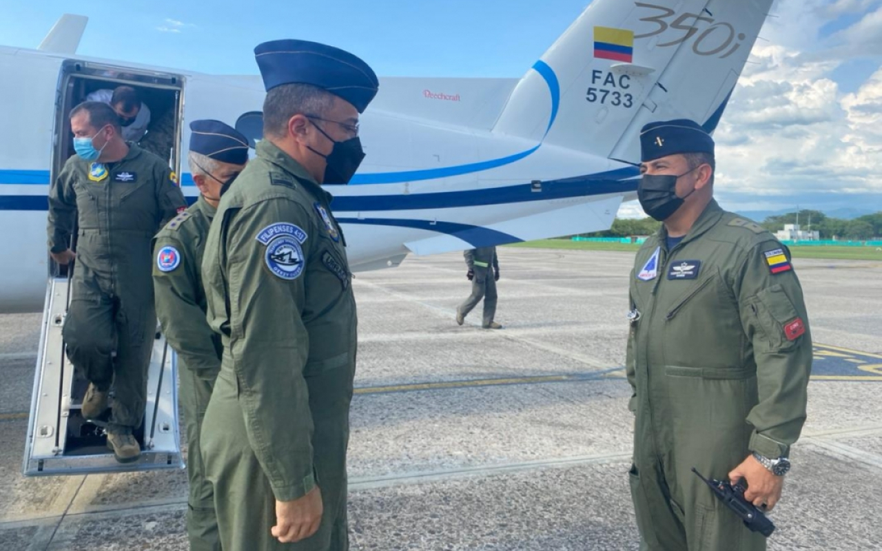 El Jefe de Servicio Nacional Aeronaval de Panamá, realiza visita geoestratégica al Comando Aéreo de Combate No.1