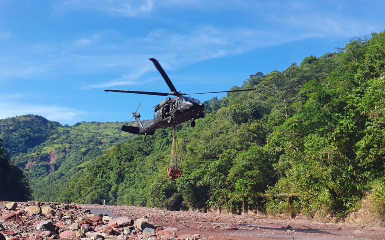 Elementos necesarios para reparaciones del acueducto de Villavicencio fueron transportados por su Fuerza Aérea