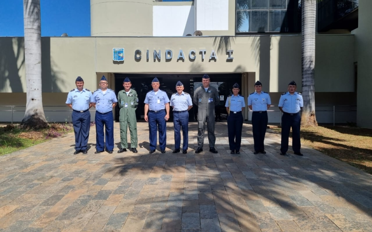 Visita estratégica a la Fuerza Aérea Brasilera, fortalece la cooperación entre Fuerzas