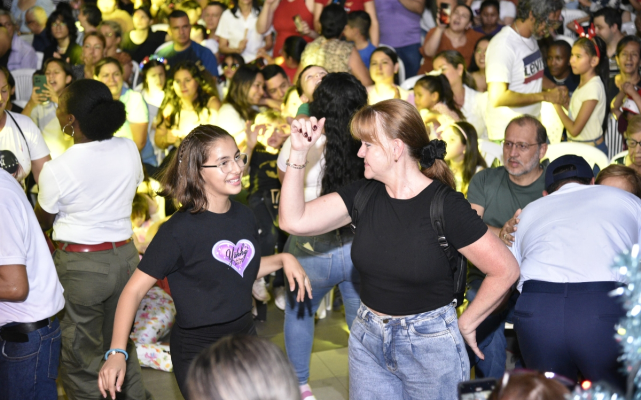 Inicia la campaña navideña “Operación Gratitud” en Cali Inicia la campaña navideña “Operación Gratitud” en Cali