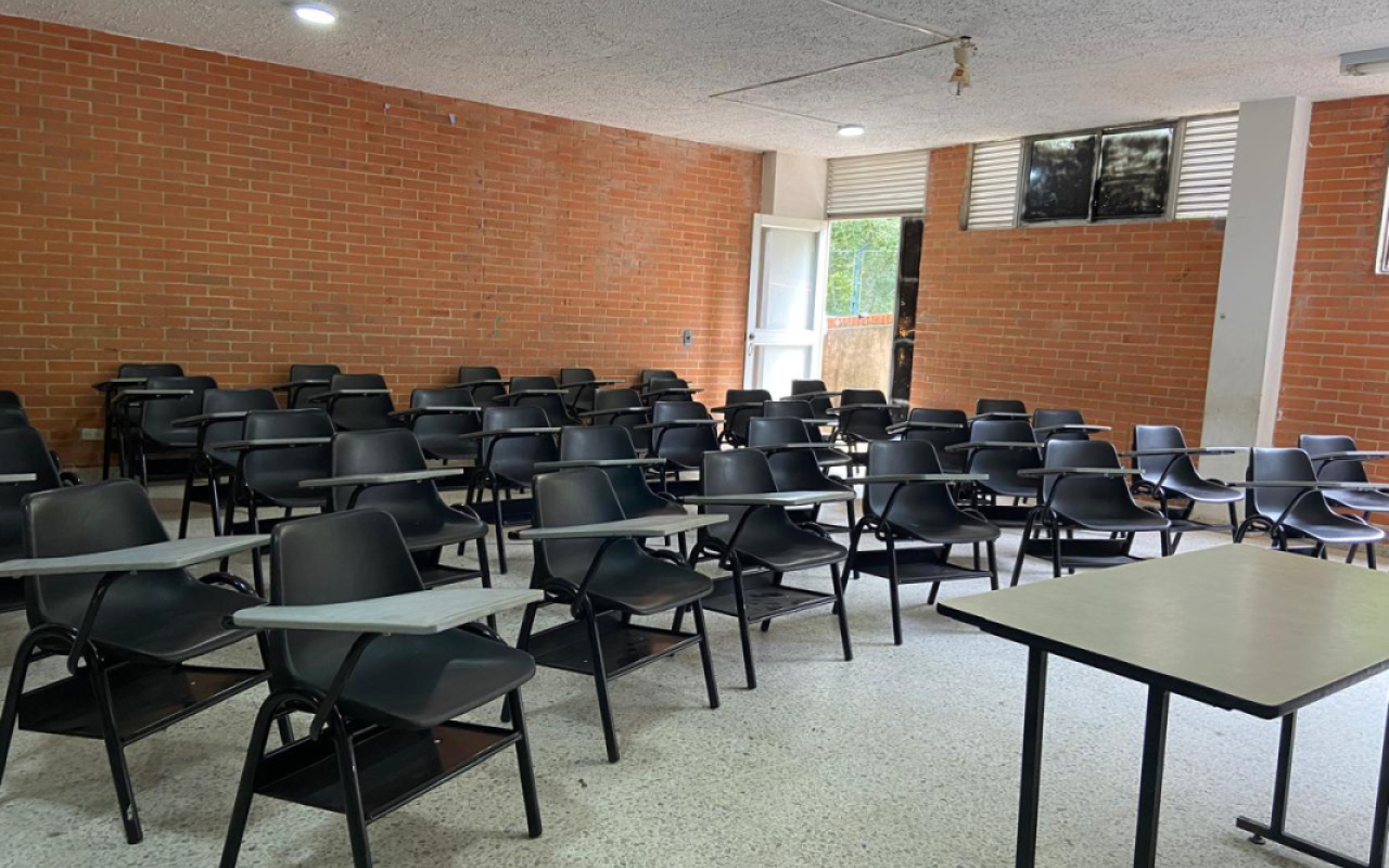 Misión cumplida: renovados 99 pupitres de la Institución Educativa Gabriela Mistral, en Melgar, Tolima