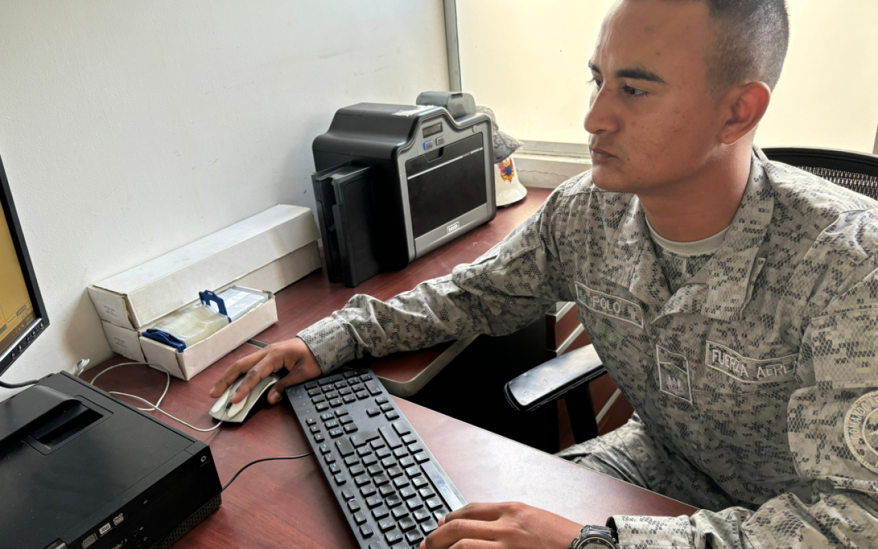 Soldados Profesionales apoyan misión de la Fuerza Aeroespacial en el Caribe