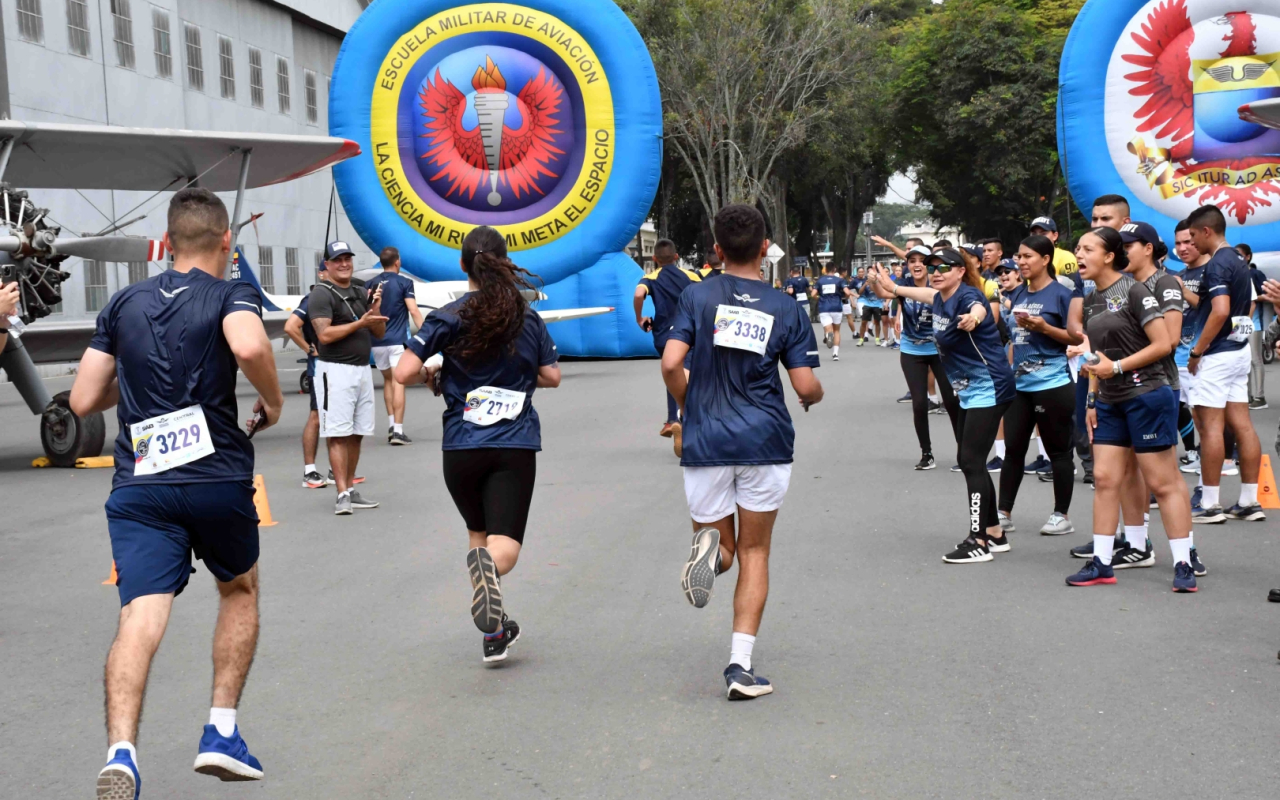 CORRE COMO EL VIENTO 103 AÑOS 