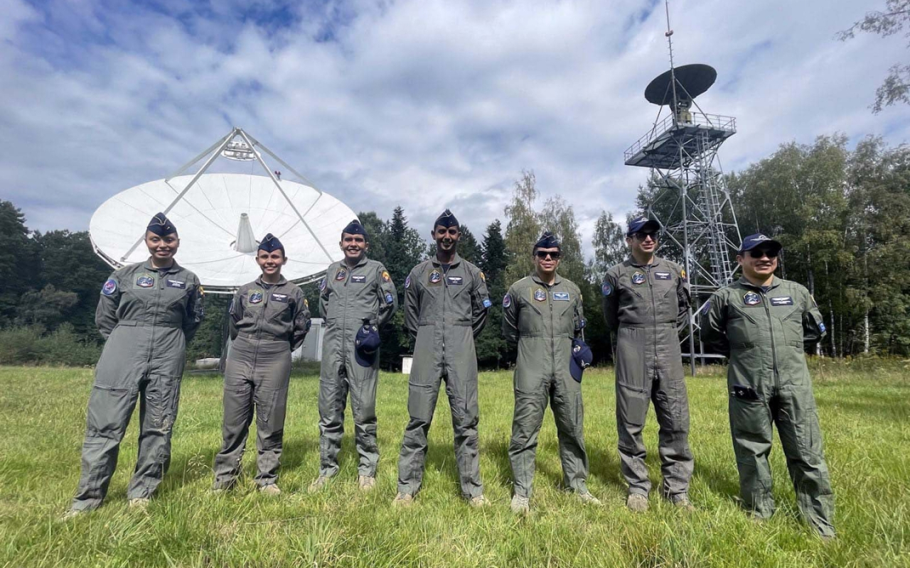 Primera tripulación de Astronautas análogos de la Fuerza Aérea Colombiana.