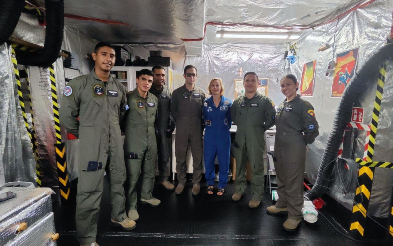 Primera tripulación de Astronautas análogos de la Fuerza Aérea Colombiana.
