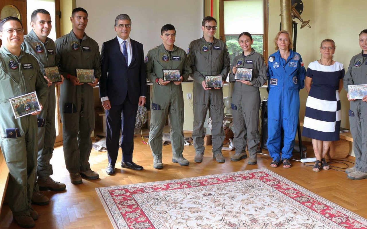 Primera tripulación de Astronautas análogos de la Fuerza Aérea Colombiana.