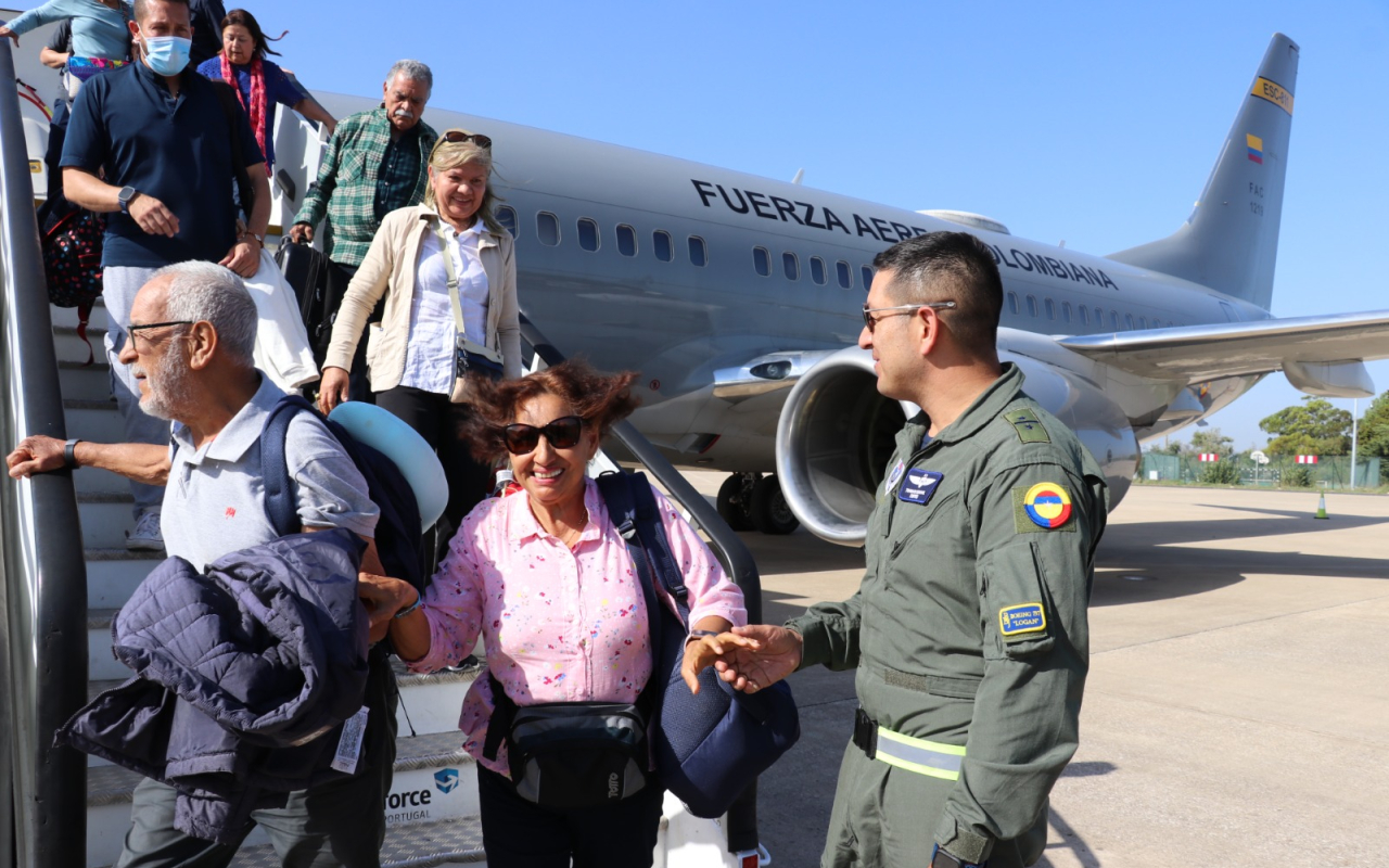 La Fuerza Aeroespacial Colombiana en una misión humanitaria