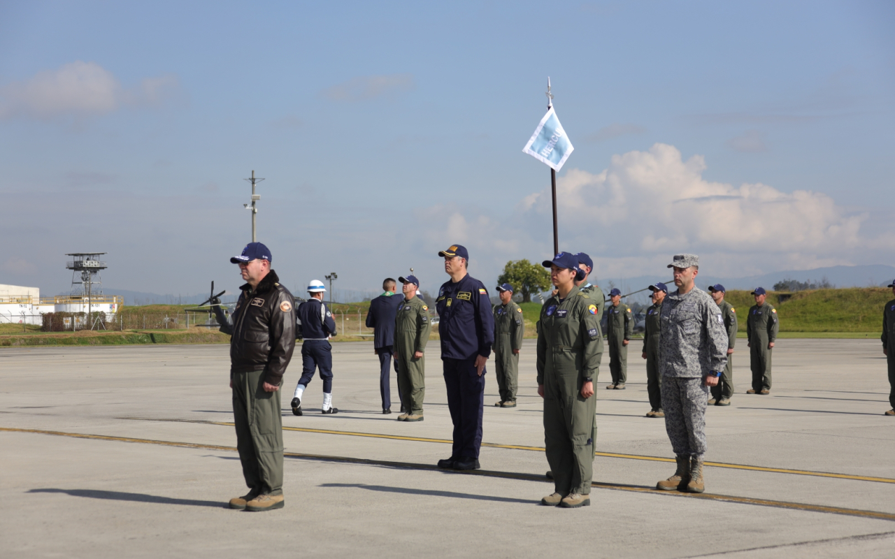 FUERZA AÉREA RUMBO LA ANTARTIDA 