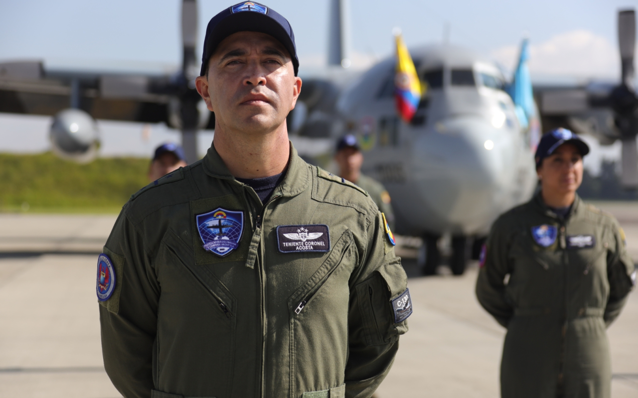 FUERZA AÉREA RUMBO LA ANTARTIDA 