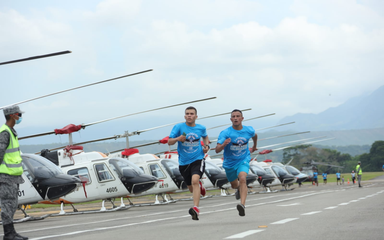CORRE COMO EL VIENTO