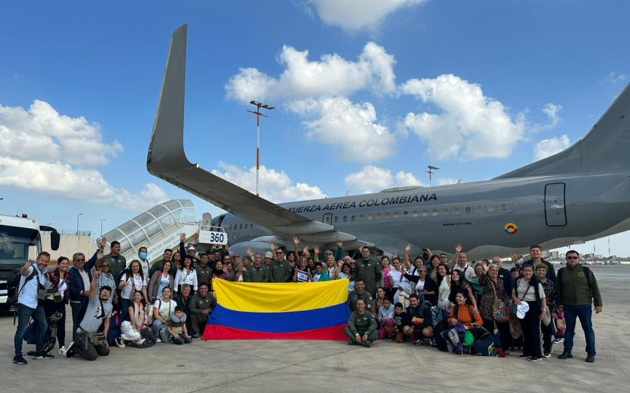La Fuerza Aeroespacial Colombiana en una misión humanitaria