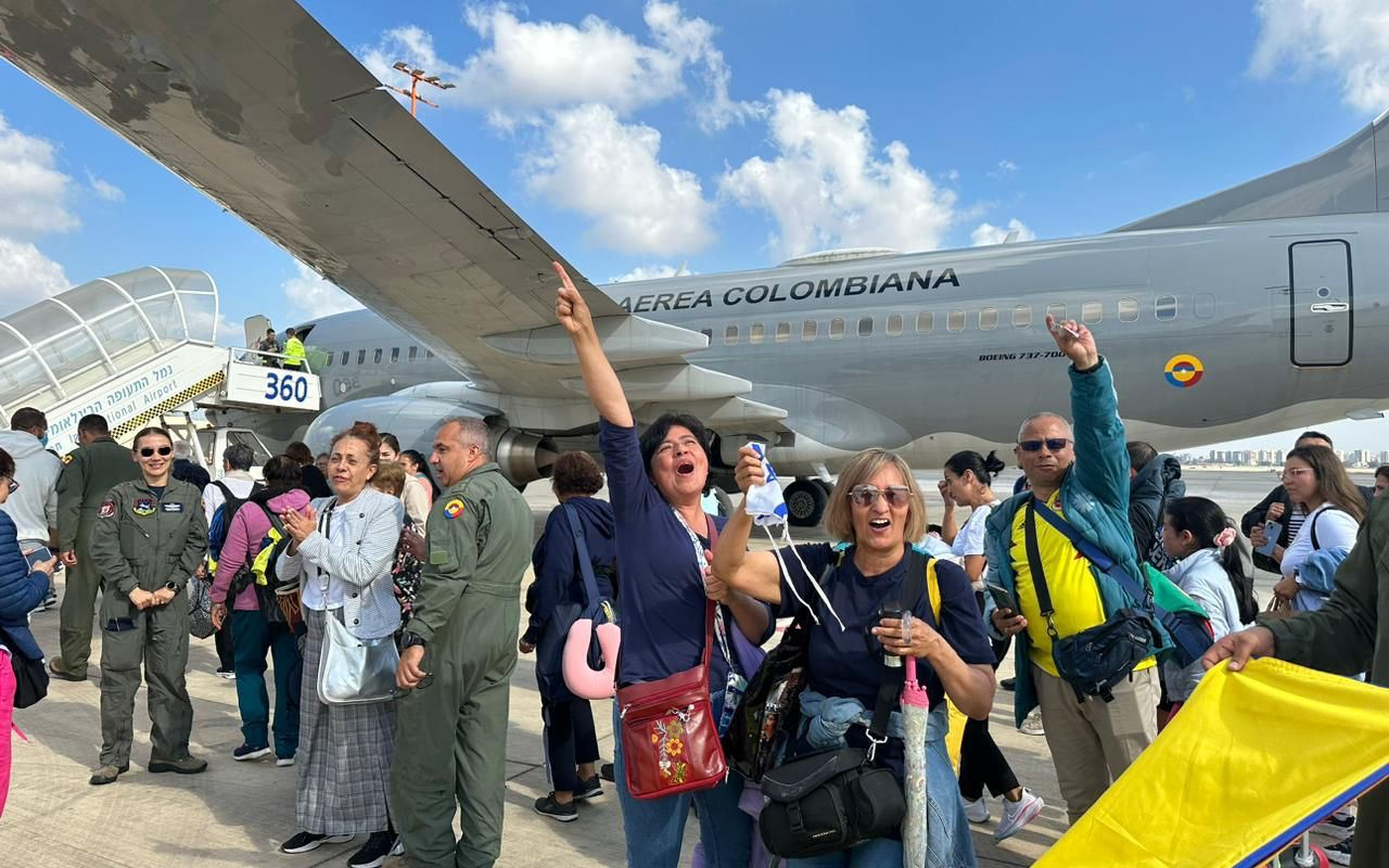La Fuerza Aeroespacial Colombiana en una misión humanitaria