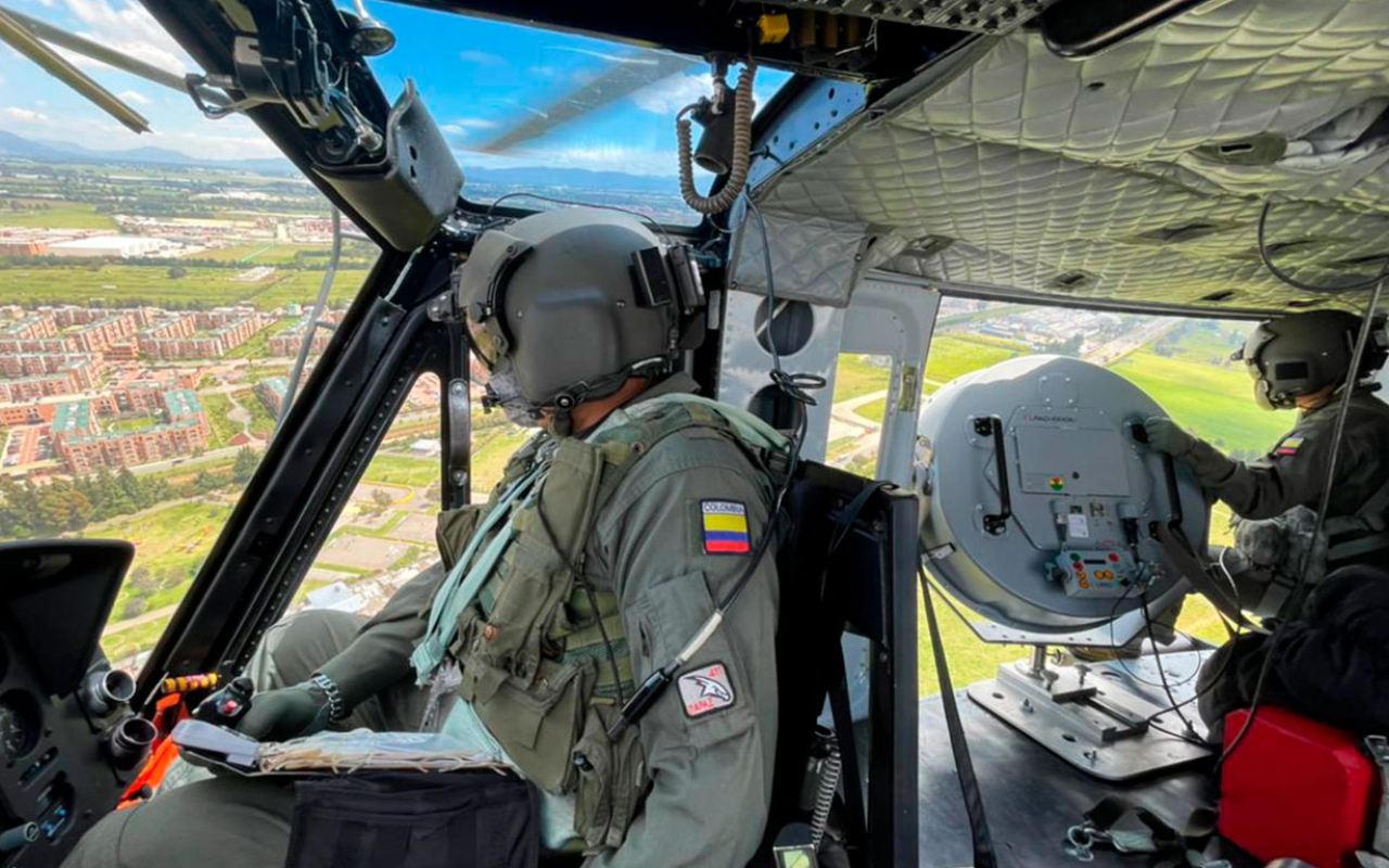 Su Fuerza Aérea los acompaña por cielo y tierra en diferentes regiones del país contribuyendo con seguridad y tranquilidad