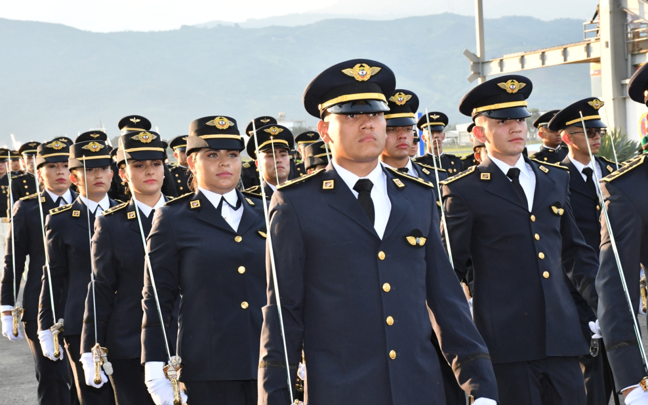 Bienvenidos a su Fuerza Aérea Colombiana