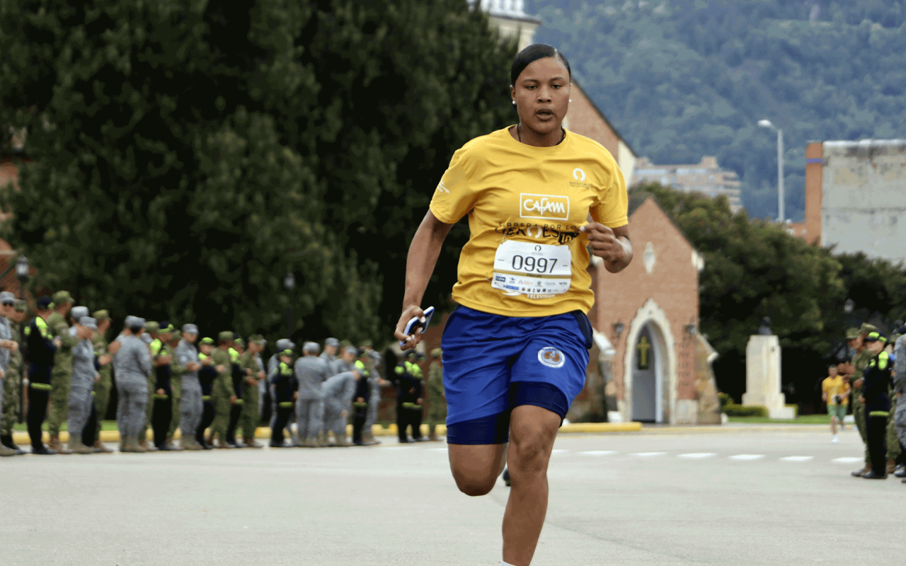 CARRERA POR LOS HÉROES