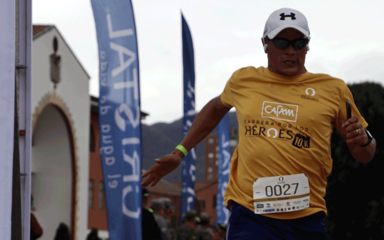 CARRERA POR LOS HÉROES