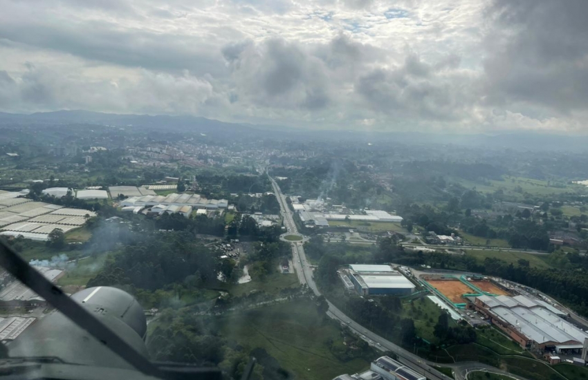 Su Fuerza Aérea Colombiana acompaña el Plan Viaje Seguro en Antioquia  